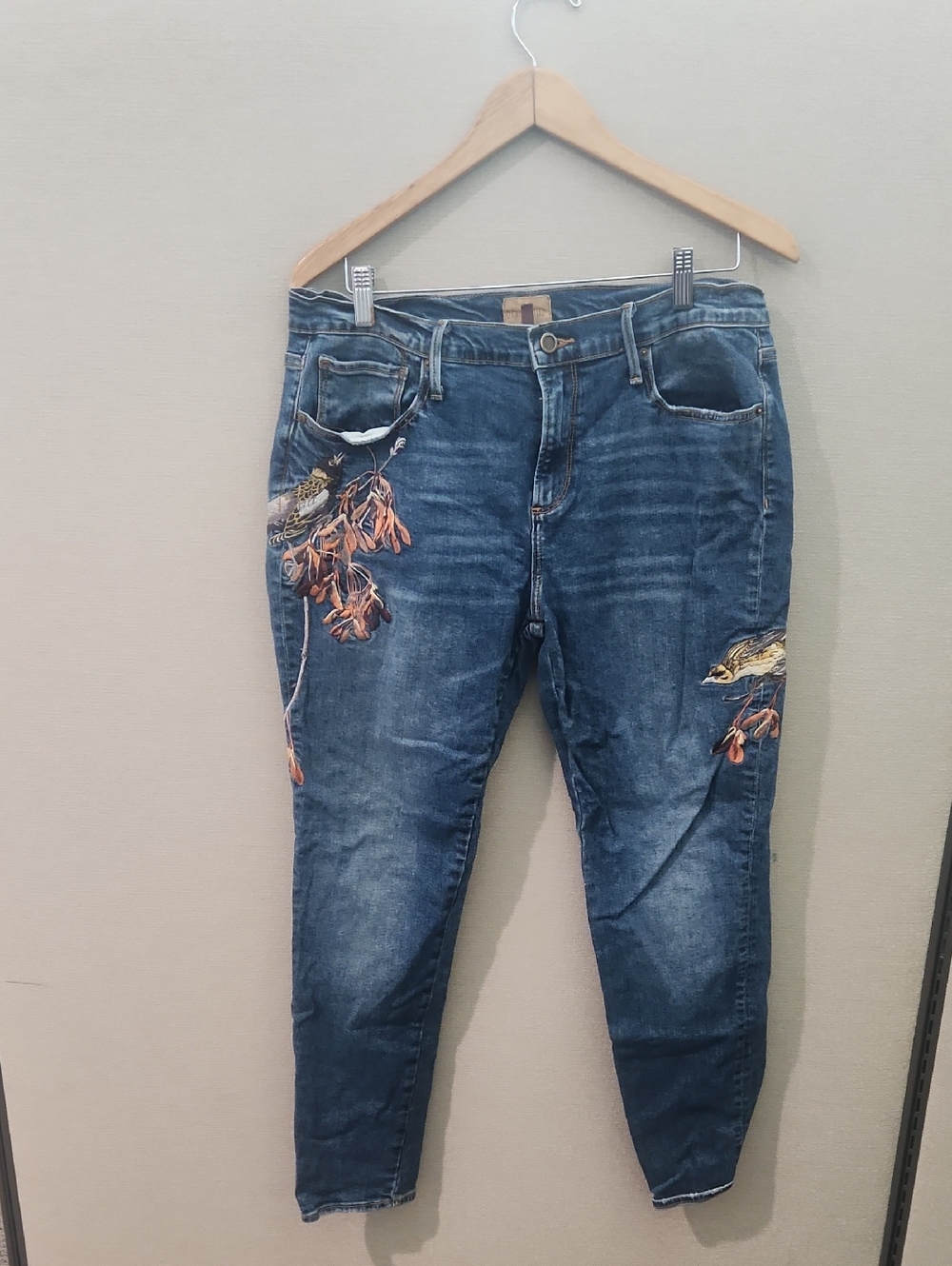 Driftwood Jackie Embroided Jeans Size 32 - Picture 2 of 16